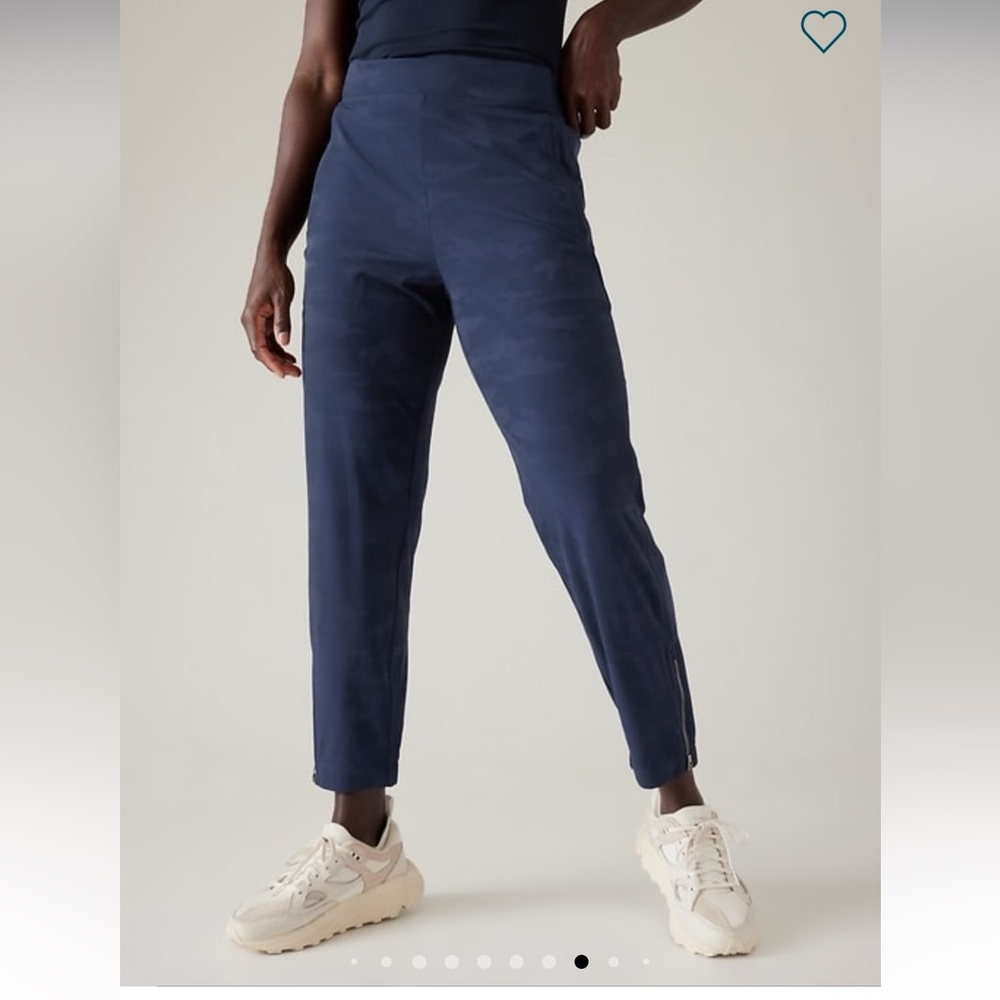NWT Athleta Brooklyn Heights High Rise Jogger - Navy Camo - size 8 tall